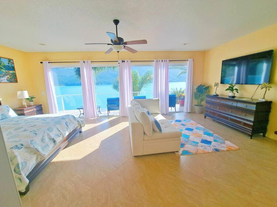 Sailfish Villa Luxury Beachfront Estate Magens Bay Cruz Bay Екстер'єр фото